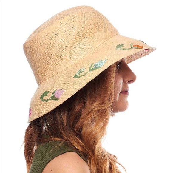 Handmade straw bucket Hat - Picture 4 of 13